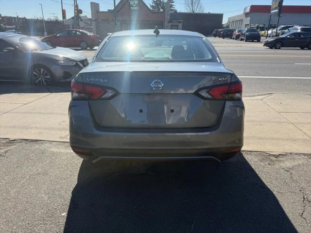 2021 Nissan Versa SV Xtronic CVT