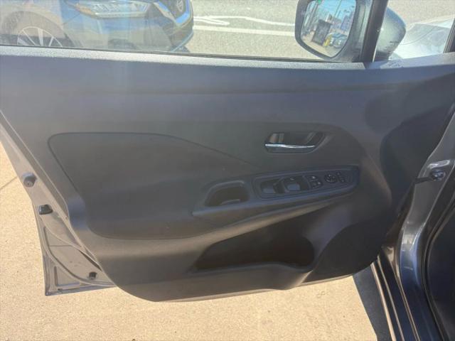 2021 Nissan Versa SV Xtronic CVT