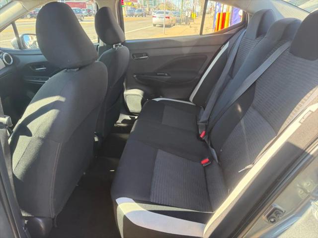 2021 Nissan Versa SV Xtronic CVT