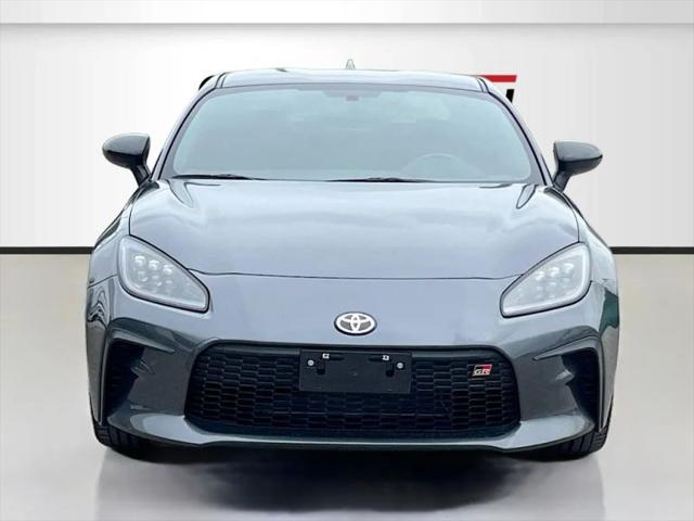 2025 Toyota GR86 Premium