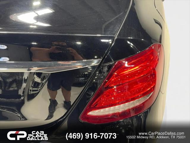 2018 Mercedes-Benz E-CLASS E 300 E 300