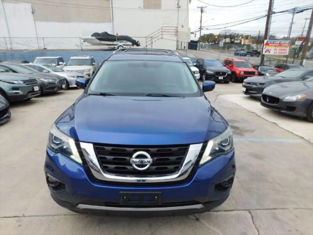2017 Nissan Pathfinder SV