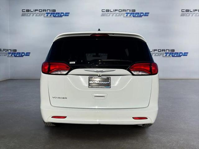 2023 Chrysler Voyager LX