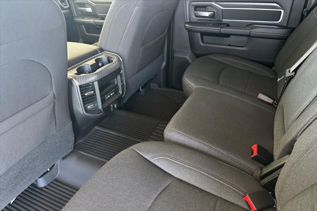 2026 Ram 3500 Big Horn Crew Cab 4x4 8 Box