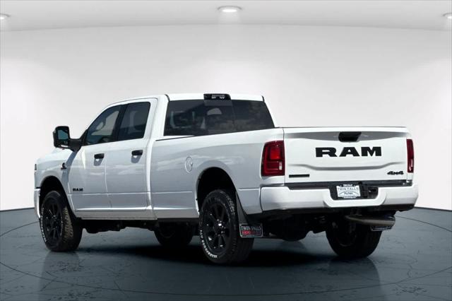 2026 Ram 3500 Big Horn Crew Cab 4x4 8 Box