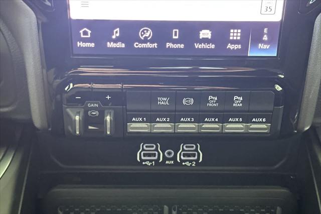 2026 Ram 3500 Big Horn Crew Cab 4x4 8 Box