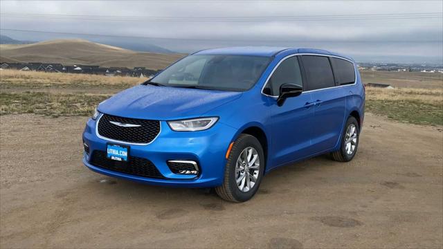 2026 Chrysler Pacifica Select AWD