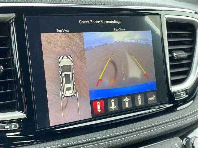 2026 Chrysler Pacifica Select AWD