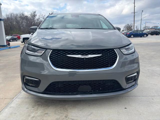 2022 Chrysler Pacifica Hybrid Touring L