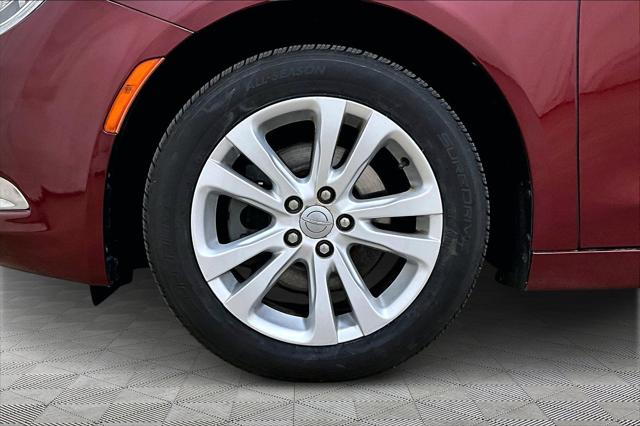 2016 Chrysler 200 Limited