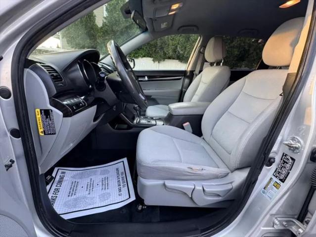 2011 Kia Sorento LX V6