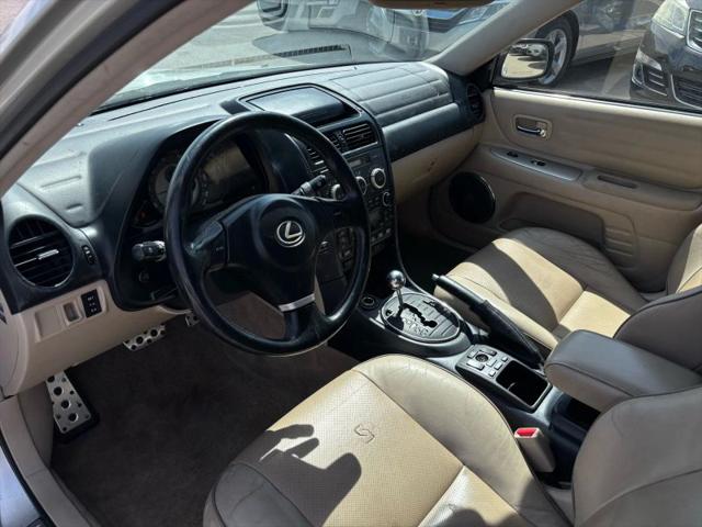 2004 Lexus IS 300 300