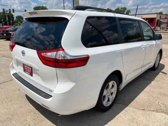 2015 Toyota Sienna LE 7 Passenger