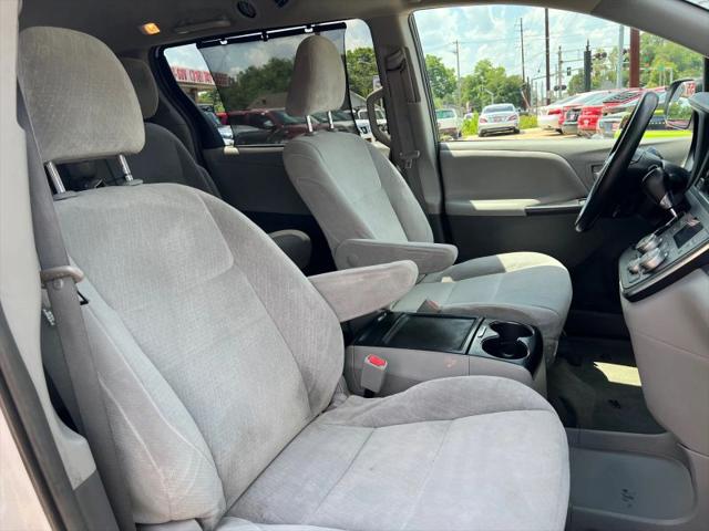 2015 Toyota Sienna LE 7 Passenger