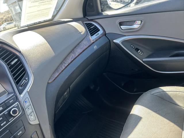 2017 Hyundai Santa Fe Limited Ultimate