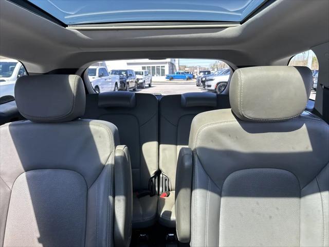 2017 Hyundai Santa Fe Limited Ultimate
