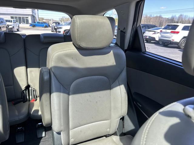 2017 Hyundai Santa Fe Limited Ultimate