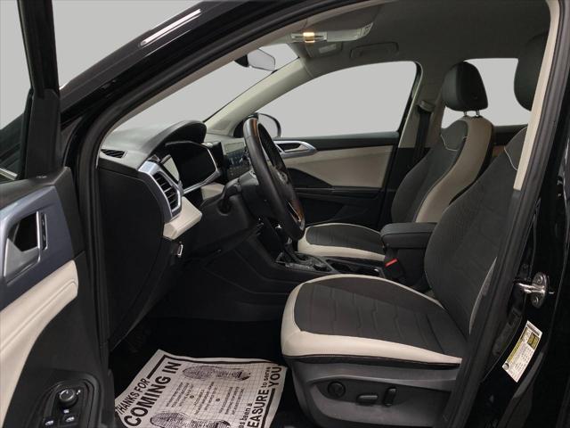 2025 Volkswagen Taos 1.5T SE