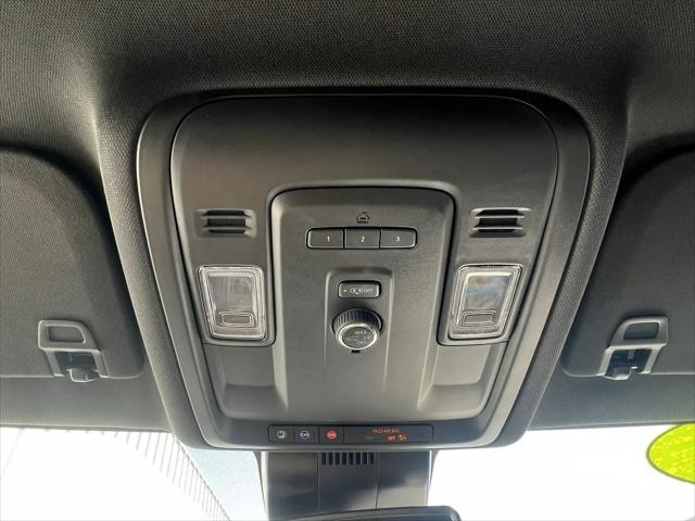 2024 Chevrolet Suburban 2WD RST