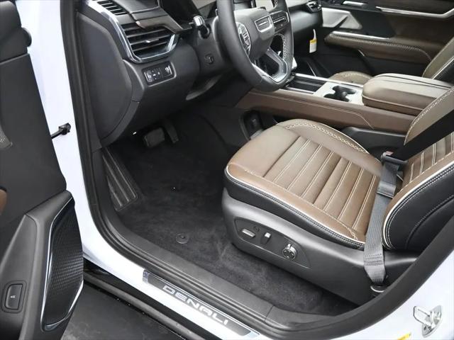 2026 GMC Acadia Denali Ultimate FWD