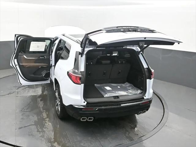 2026 GMC Acadia Denali Ultimate FWD