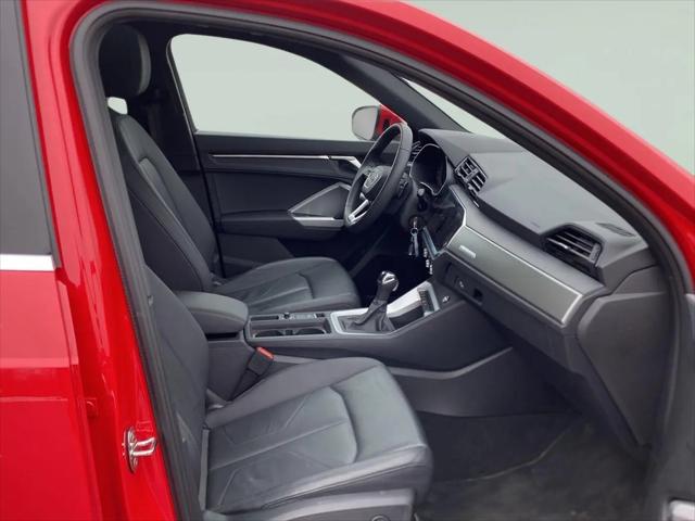2025 Audi Q3 Premium 45 TFSI S line quattro Tiptronic