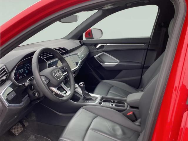 2025 Audi Q3 Premium 45 TFSI S line quattro Tiptronic