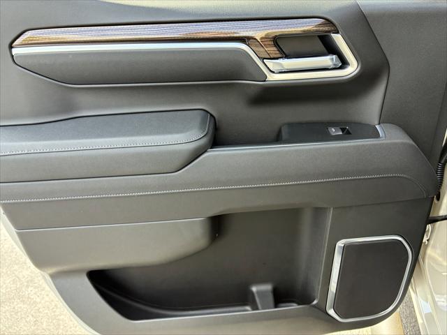 2026 Chevrolet Silverado 1500 4WD Crew Cab Short Bed RST