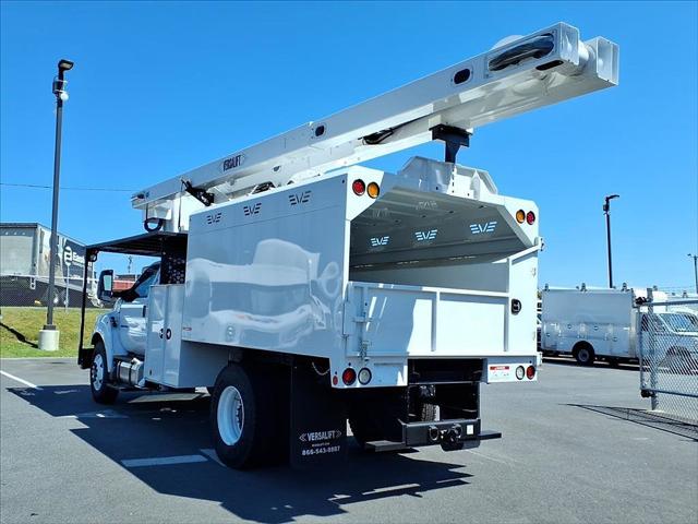 2025 Ford F-750 F750 REGULAR CAB DOCK HGT