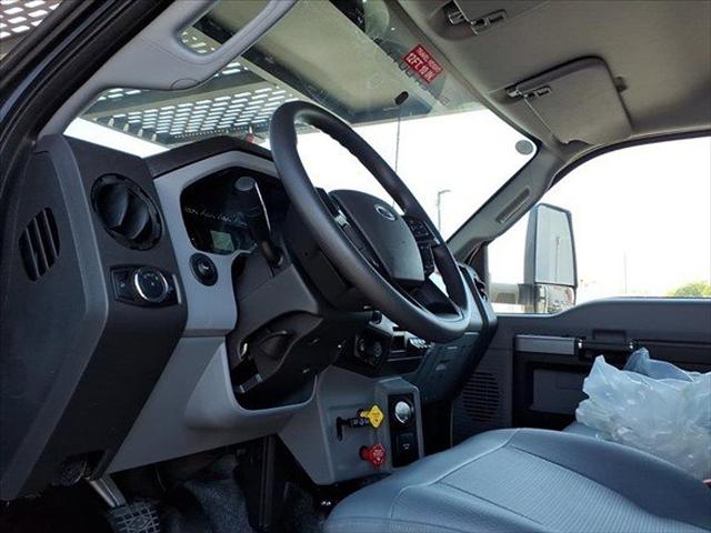 2025 Ford F-750 F750 REGULAR CAB DOCK HGT
