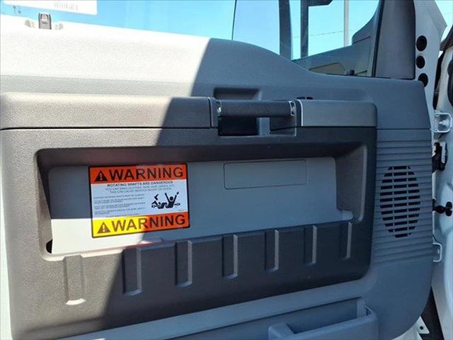 2025 Ford F-750 F750 REGULAR CAB DOCK HGT