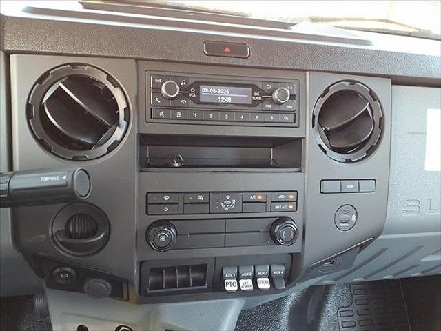 2025 Ford F-750 F750 REGULAR CAB DOCK HGT