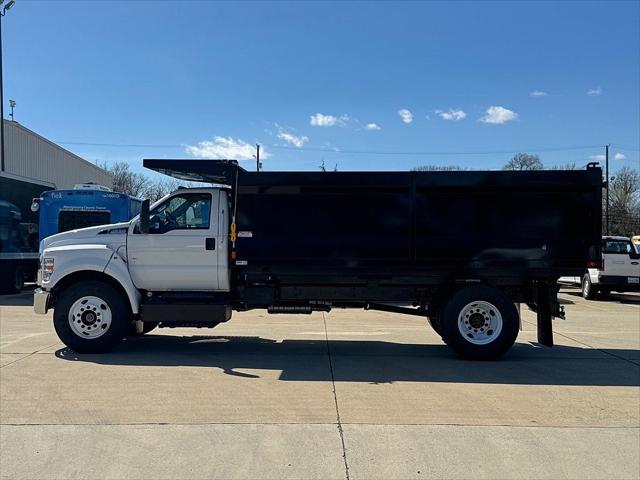 2025 Ford F-650 F650 REGULAR CAB DOCK HGT
