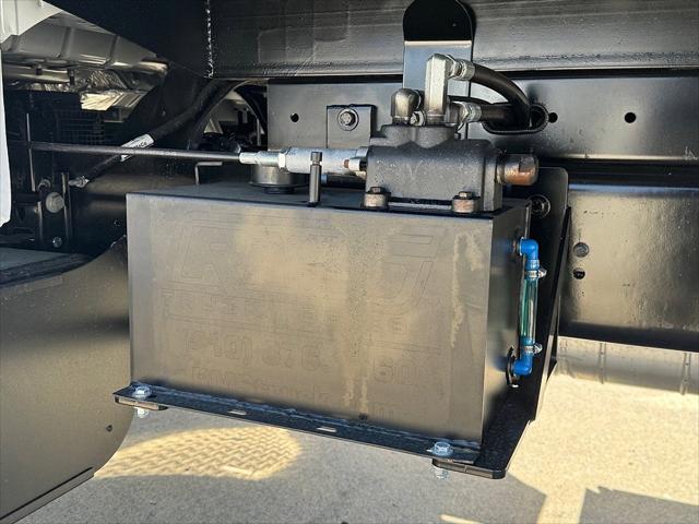 2025 Ford F-650 F650 REGULAR CAB DOCK HGT