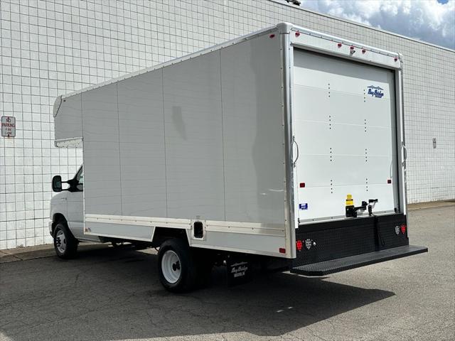 2027 Ford E-Series Cutaway Base
