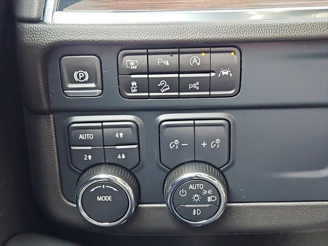 2025 Chevrolet Suburban 4WD Z71