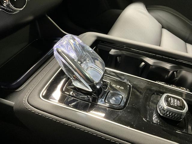 2026 Volvo XC90 Ultra, B6 AWD Gas (mild hybrid), Gasoline, Bright, 7 Seats