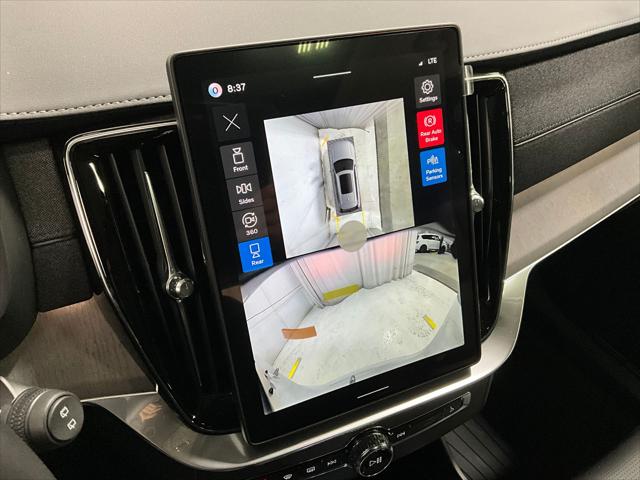 2026 Volvo XC90 Ultra, B6 AWD Gas (mild hybrid), Gasoline, Bright, 7 Seats