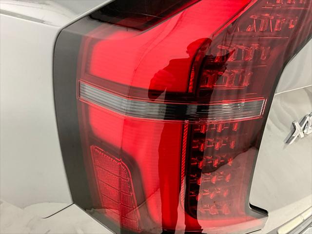 2026 Volvo XC90 Ultra, B6 AWD Gas (mild hybrid), Gasoline, Bright, 7 Seats