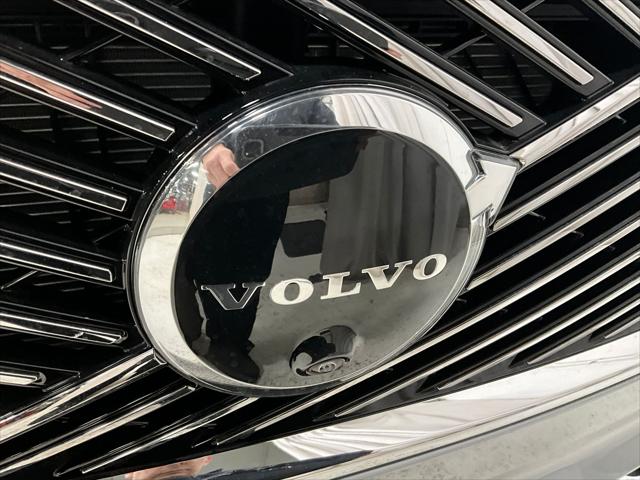 2026 Volvo XC90 Ultra, B6 AWD Gas (mild hybrid), Gasoline, Bright, 7 Seats
