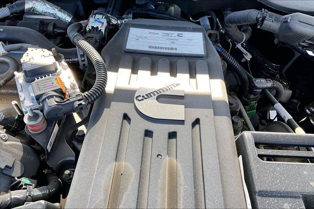 2026 Ram 3500 Tradesman Crew Cab 4x4 8 Box