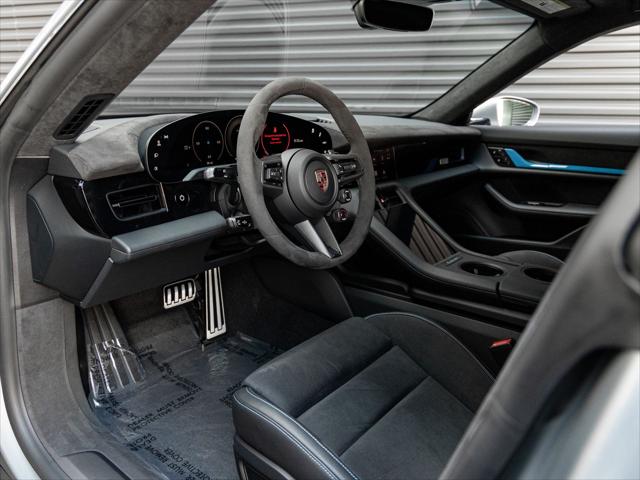2026 Porsche Taycan Turbo GT w/Weissach Package