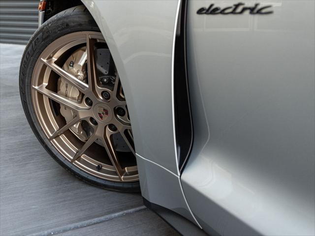 2026 Porsche Taycan Turbo GT w/Weissach Package