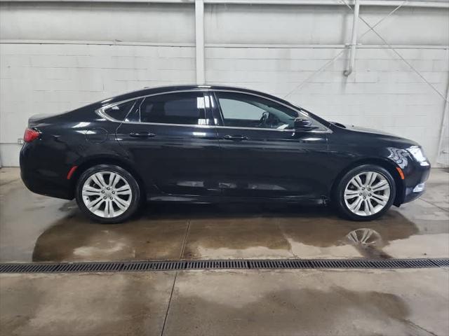 Used 2015 Chrysler 200 For Sale in Wilmington, OH