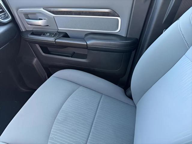 2023 Ram 3500 Big Horn Crew Cab 4x4 8' Box