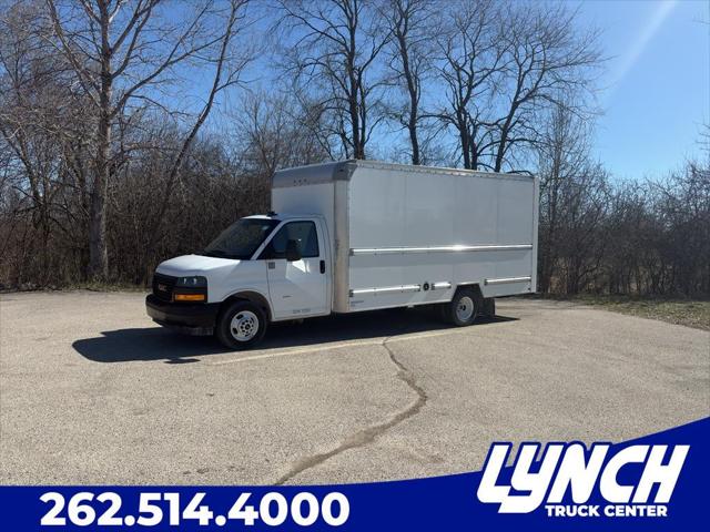 2022 GMC Savana Cutaway Work Van for sale in Mukwonago, WI