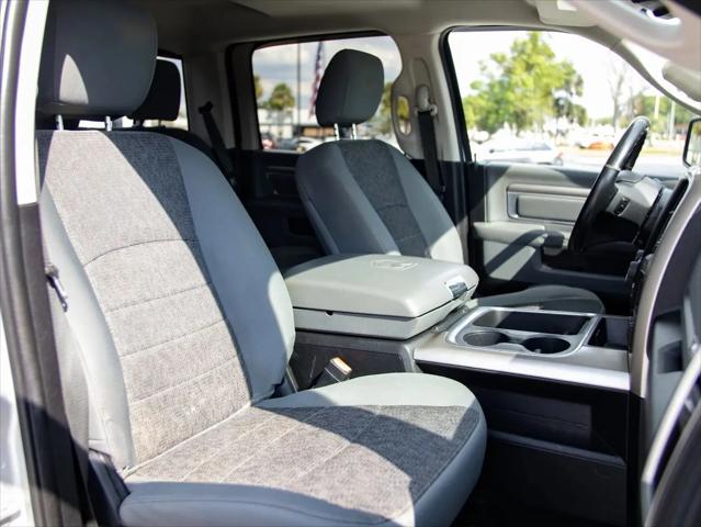 2017 Ram 1500 Big Horn Crew Cab 4x4 5'7" Box