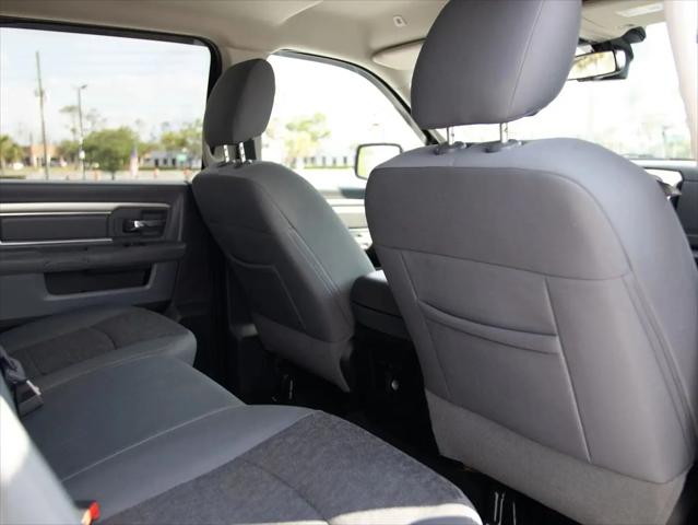 2017 Ram 1500 Big Horn Crew Cab 4x4 5'7" Box