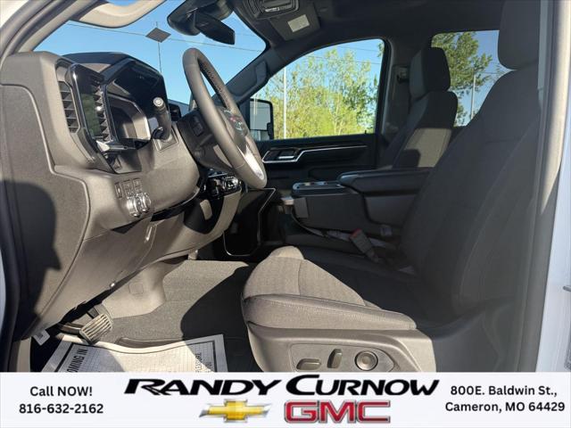 2026 GMC Sierra 2500HD Crew Cab, Standard Bed, SLE, 4WD