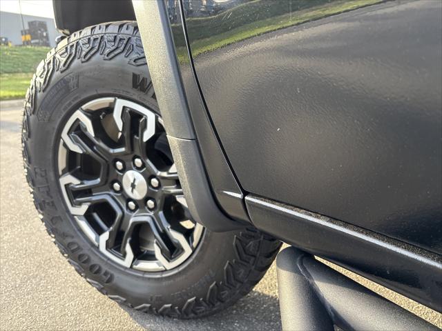 2025 Chevrolet Silverado 1500 4WD Crew Cab Short Bed ZR2
